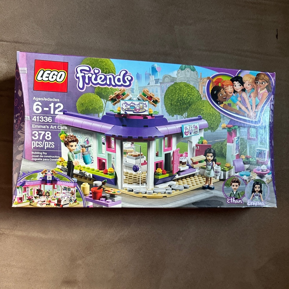 Lego friends emma’s art cafe 41336